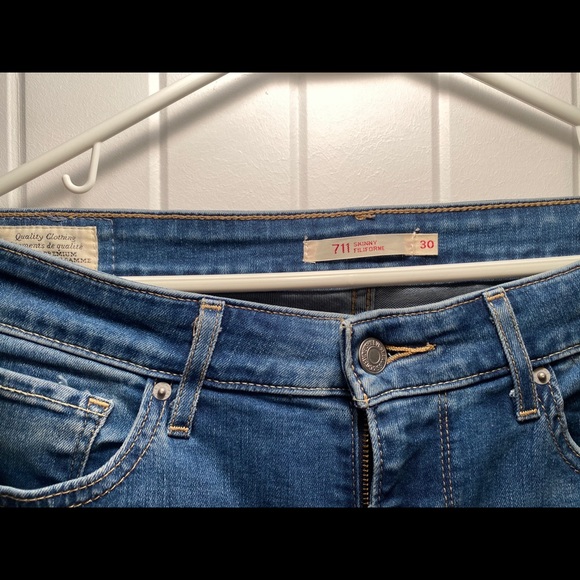 Levi’s 711 size 30 - Picture 2 of 3